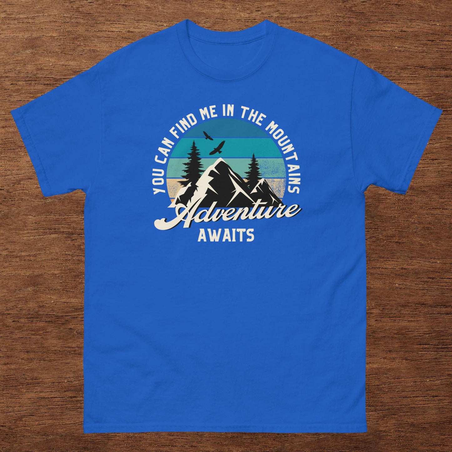 Men's classic tee - Adventure Awaits