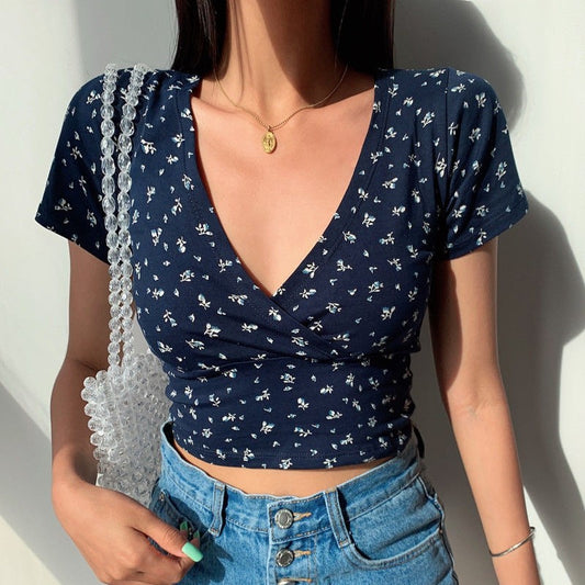 Elegant Floral Print V-Neck Crop Top